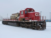 Delivered to CP in 1974 SD40-2 5824 is in the process of being dismantled on this blustery day.