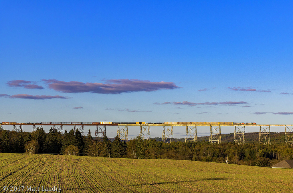 Railpictures.ca Matt Landry Photo In some late Fall evening light