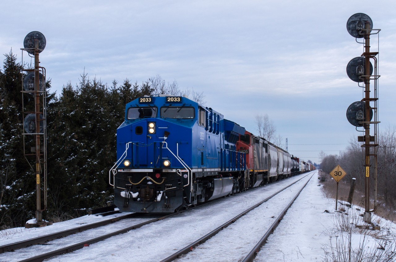 GECX 2033 splits the signals at Copetown West with a detoured CN M322.  My 500th photo on Railpictures.ca