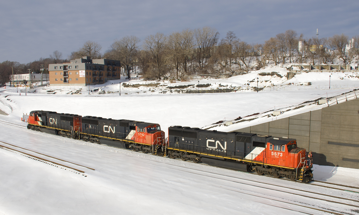 CN 149's light power (SD75I's CN 5732, CN 5742 & CN 5673) is heading east on CN's new right of way to lift cars set off by CN 121 the previous night.
