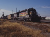 While CSX Corporation was created in late 1980, CSX Transportation only integrated its subsidiary railroads much later (Seaboard System in July 1986 and Chessie in August 1987). In this photo, we are starting to see the effects of the combined railroad using motive power system-wide; CSX’s daily train NI-42 eastbound at Hagersville with SBD SD40-2 8131 and GP40-2 6760. NI-42 was renumbered R320 circa 1990 (westbound, these trains were CG-41 and R321).