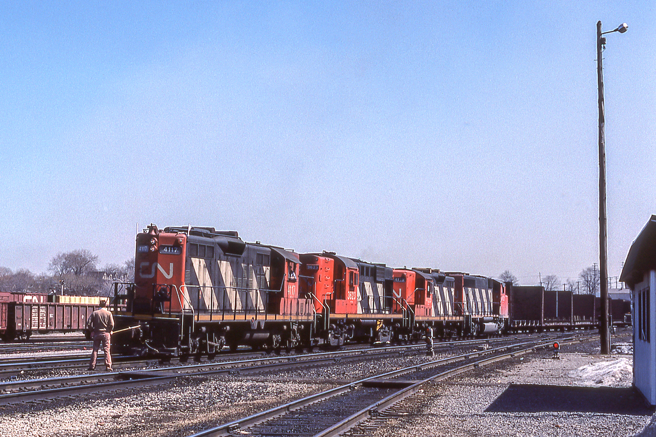 CN 4117 is in Hamilton, Ontario on March 24, 1984.