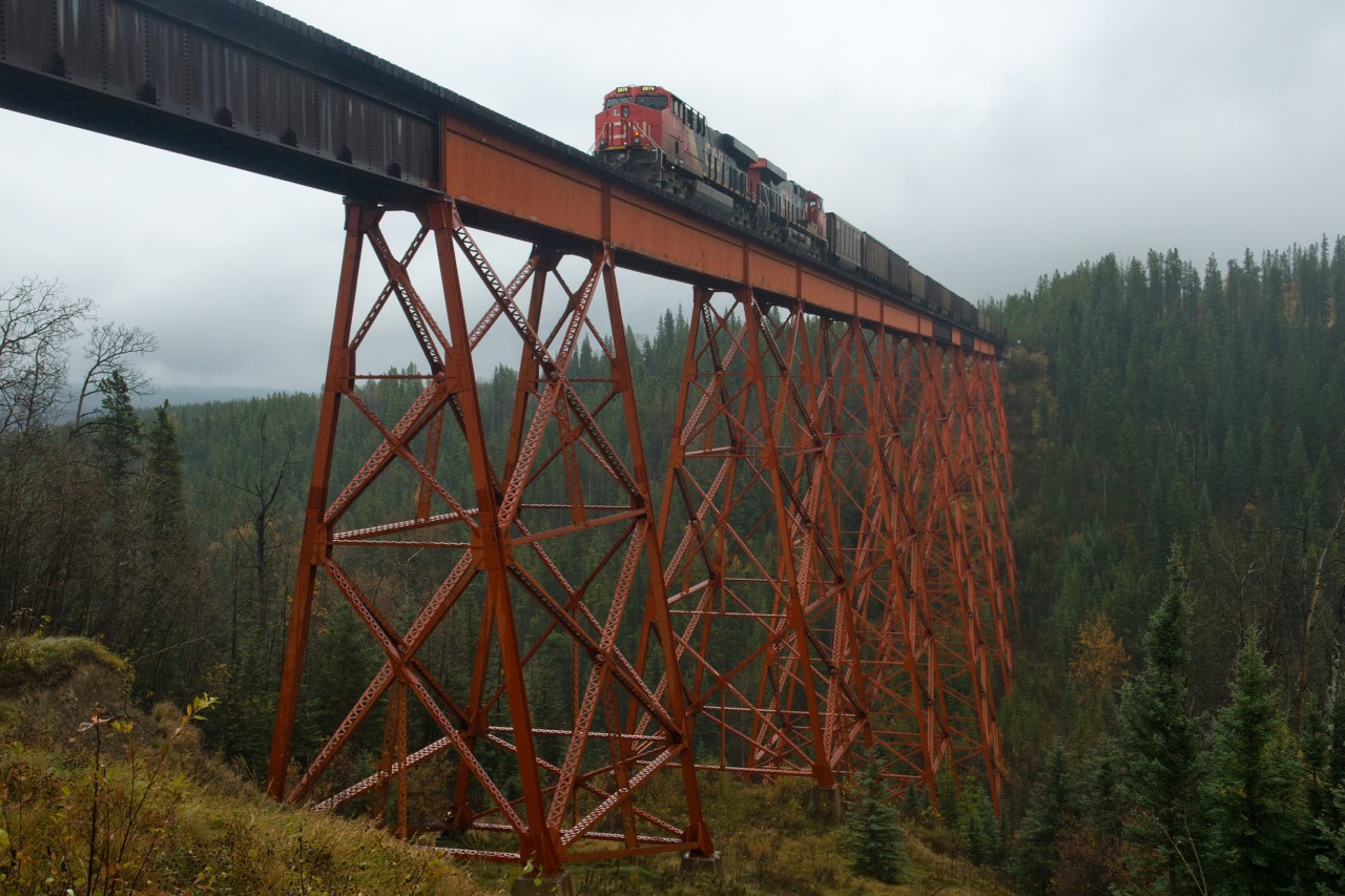 The weather on this late September day left much to be desired, however a train on this huge bridge in the middle of nowhere was not something I wanted to ignore.