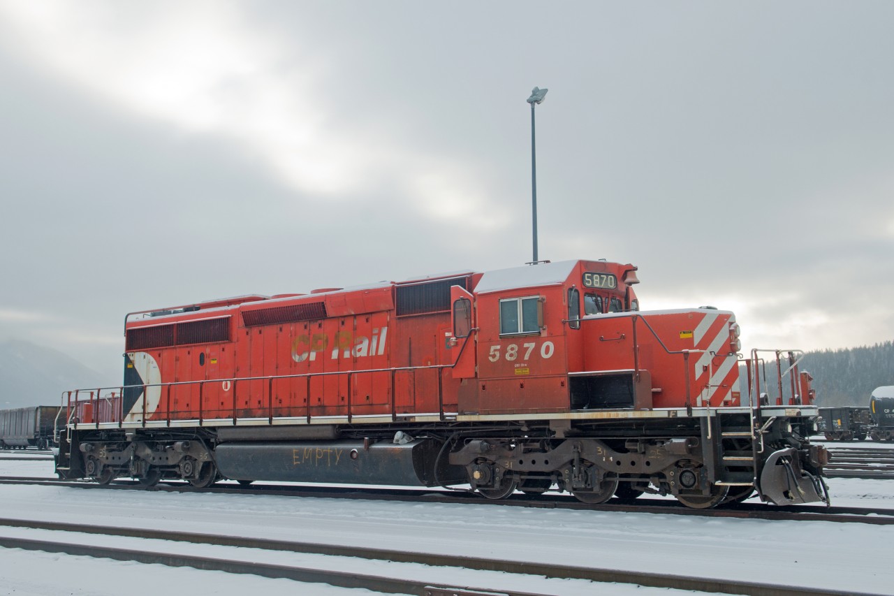 Recent phots by RP.ca contributor Paul Santos unfortunately show CP 5870 being cut up in Agincourt Yard. It was a little over a year ago I stumbled upon it in Golden BC looking like it's better day's were behind it.