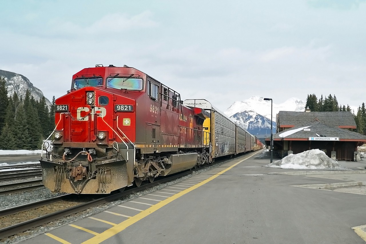 AC4400CW CP 9821 is the DP on an eastbound at Banff.