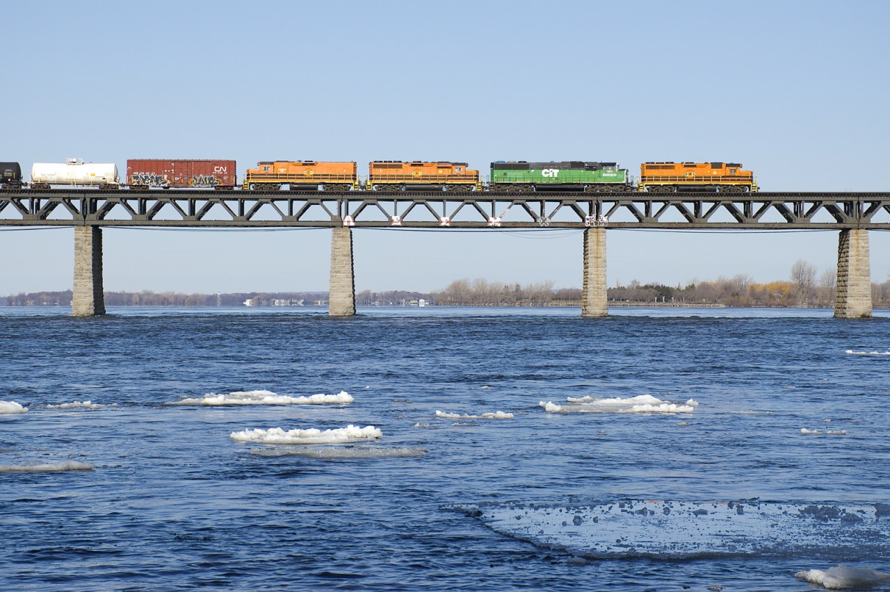 The second to last inbound detour to enter Montreal is crossing the St. Lawrence River. Power is QGRY 3105, CBFX 6028, SLR 3803 & SLR 803.
