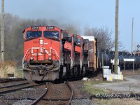 CN 2588 with CN 2514 and CN 2637 lead train 382 into Sarnia at Hobson.