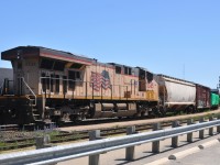 Mid train DPU UP 5345 stays with 385's train as they make their set-off at Brantford.
Head end power was CN 2878 - GECX 2041