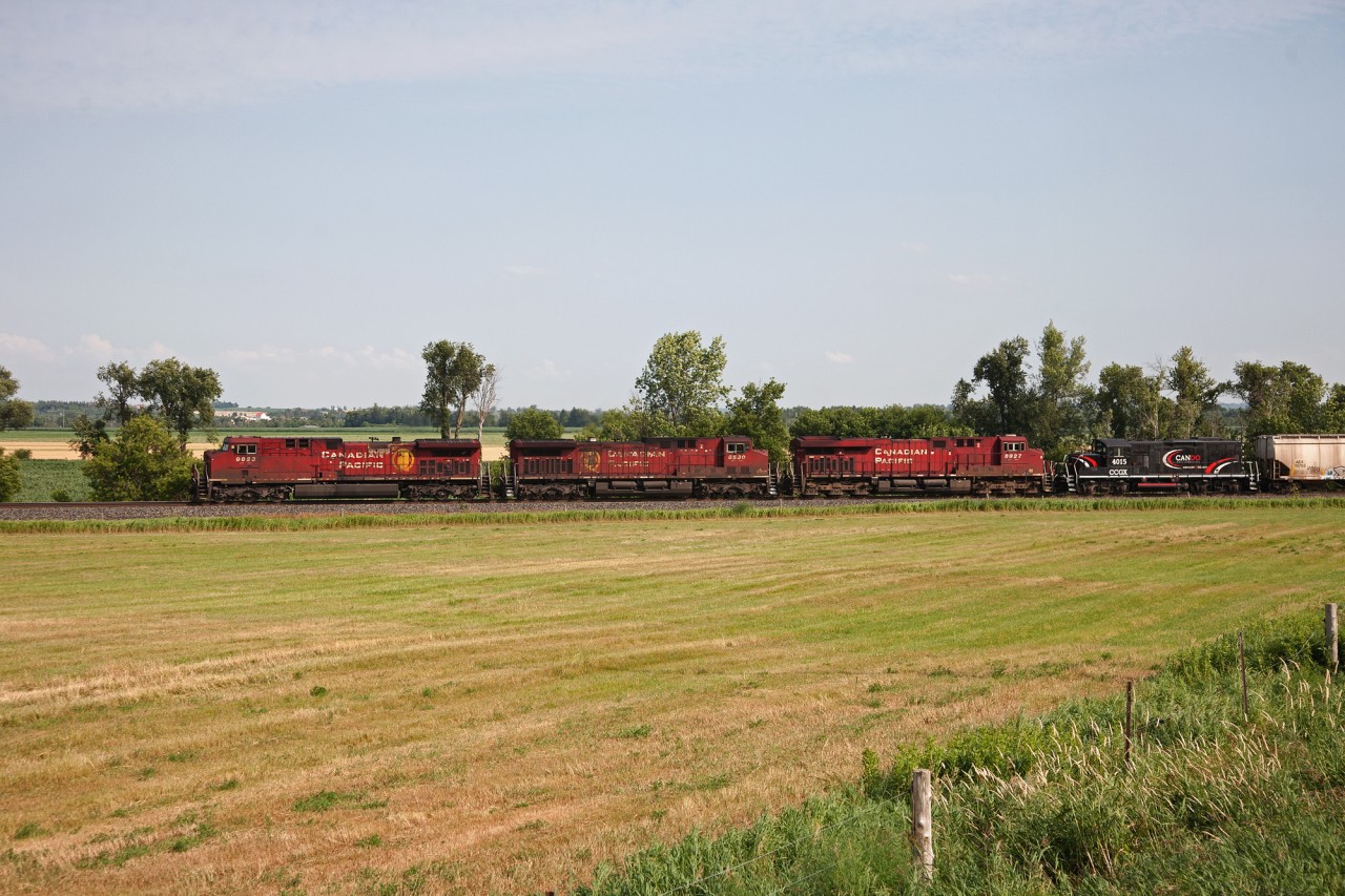 After delivering my old friend CCGX 4015 to the Streetsville Interchange on June 30, she is finally 
heading to her new home.
CP 421 will deliver her to Terrace Bay, where switching the large pulp and paper mill will be the new role.  A little easier than fighting the grades on the old Owen Sound Sub.
Was nice to see her again as she passed MP 47 of the Mactier Sub.