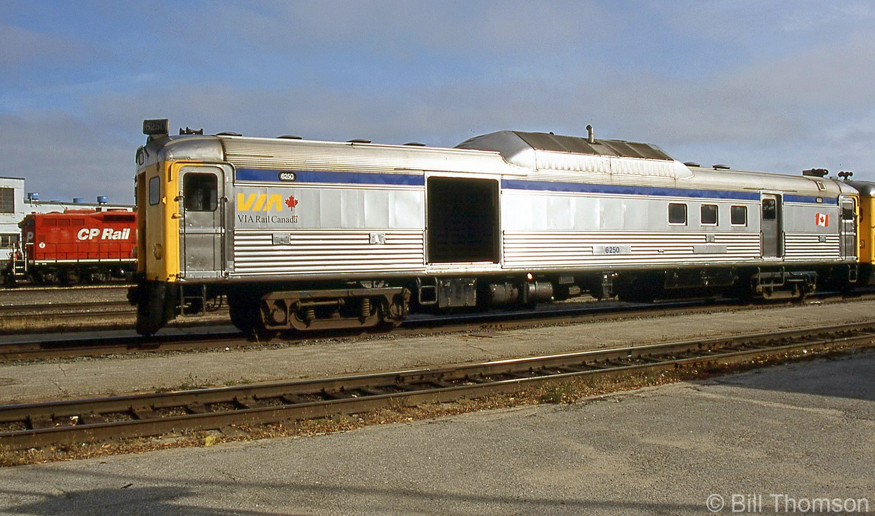 Railpictures.ca Bill Thomson Photo VIA RDC4 6250 is shown working