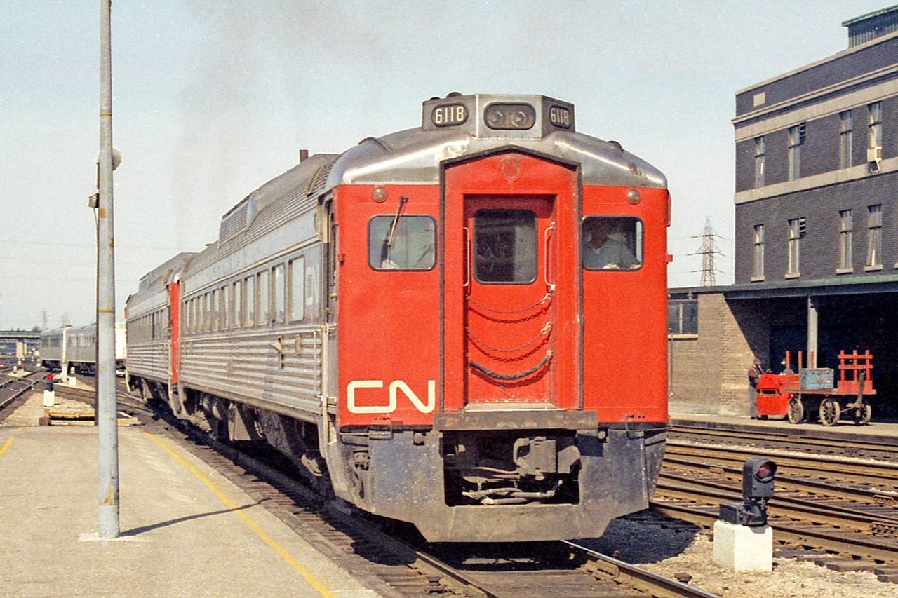 CN 6118 is at Toronto Union Station in June 1972.