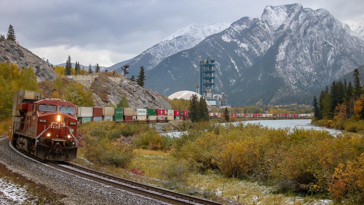 CP 8819 leads intermodal train 101 out of Exshaw.