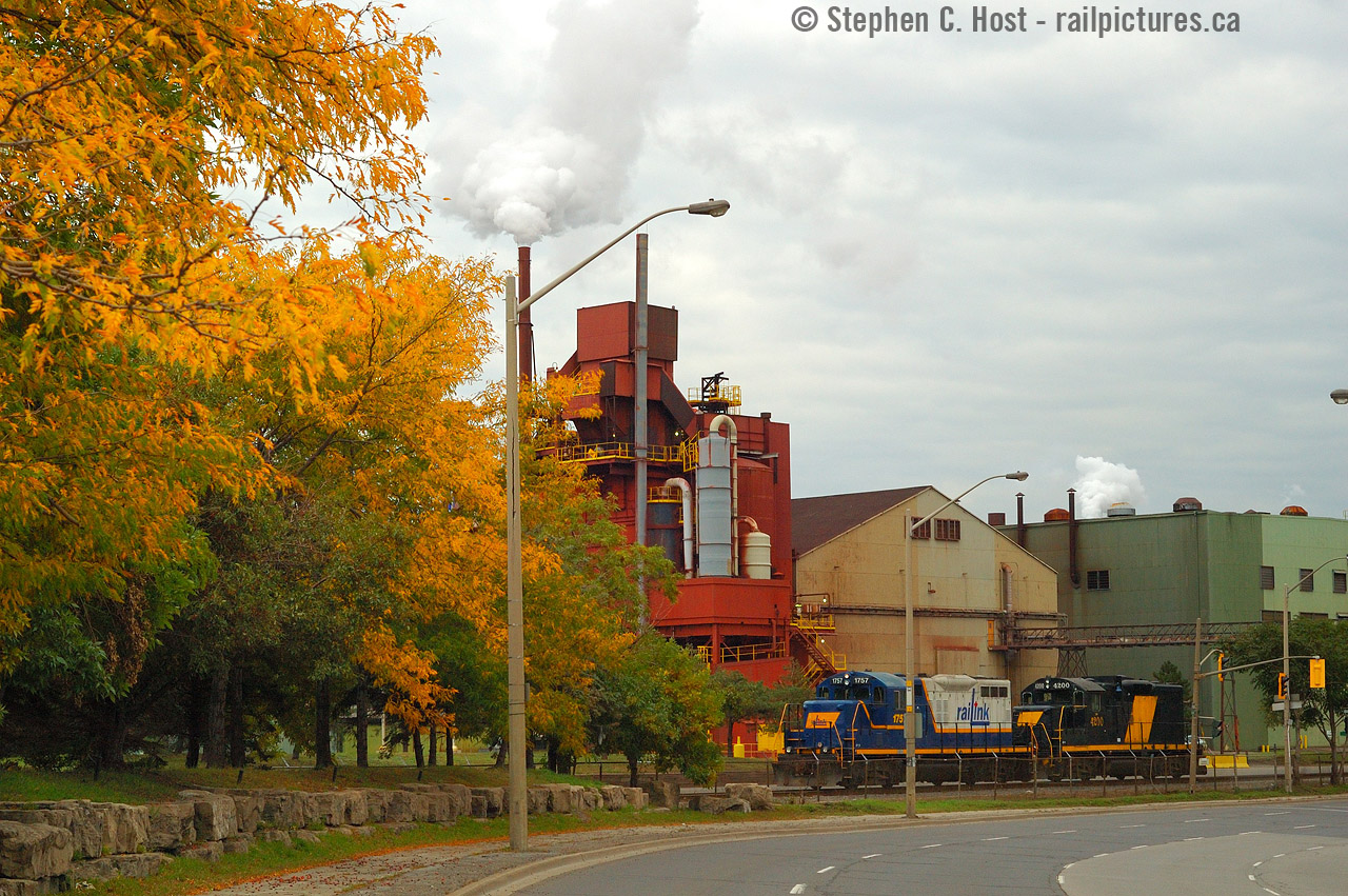 This might be the last photo of SOR 4200 in service, I didn't think much of it on my safari this day, but i'm glad to at least have this.  I knew a bunch of units were in process of being scrapped at the shops, 1752, 4205, and 1756 on or about October 4 2008, seeing these two paired made me think that was it and they may survive. Nope, by October 12 4200 was tied up in the deadline next in line for scrapping along with cabless slug 1200. By the third week of October, both were gone.  On this safari I photographed two jobs, this one, and about 10 minutes after this photo I found 1359/1755 puttering around Dofasco Central Shipping's tin mill with a train. I got a shot of each and just left.. did not follow.. I should have :) To do this again.