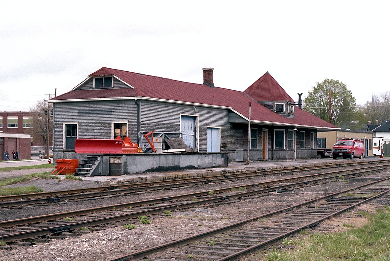 The old Renfrew CN station. It is gone now, although I have no information on its' demise. The track is all gone as well; the line from Renfrew westward to Whitney (old OAPS) abandoned in 1983 and eastward to Arnprior in 1989.