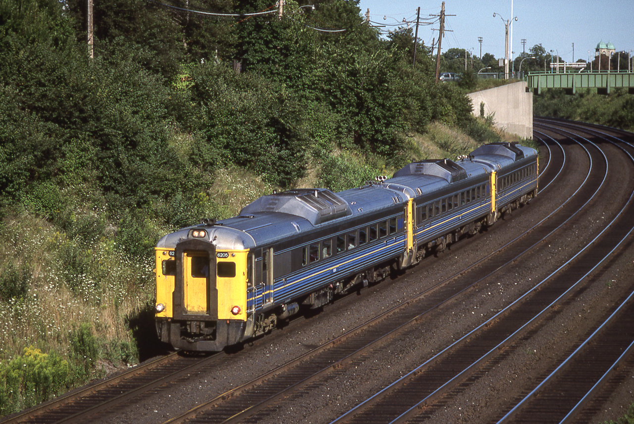 VIA 6205 is in Toronto on August 11, 1987.