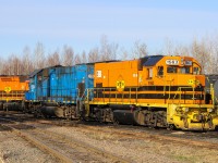 CBNS 1563 (former LLPX1508)with sister LLPX 1504 sit in the yard in Stellarton after a days work