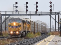 There's been a lot of interesting power through Sarnia lately and this was no exception. Double UP  lashup with UP 6881 and UP 6665 roll past Hobson into Sarnia on a dreary fall day.