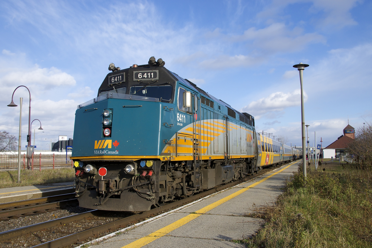 Railpictures.ca - Michael Berry Photo: VIA 6411 is on the rear of VIA ...
