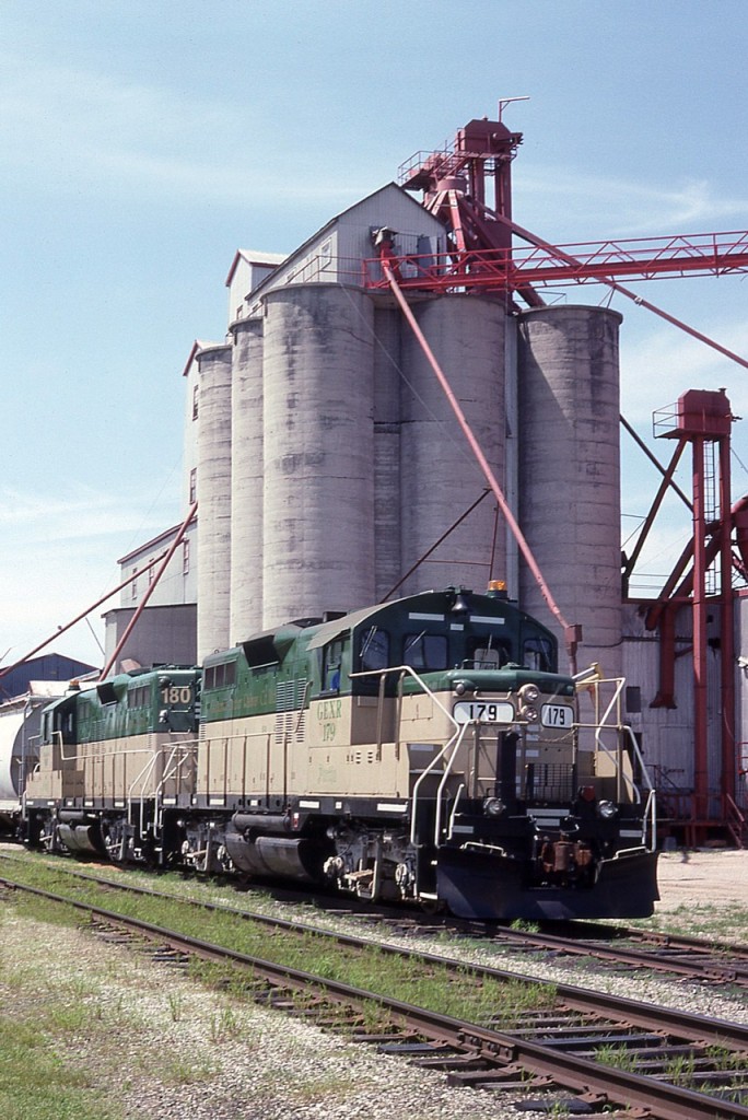 It is such a shame the Goderich-Exeter is being relieved by CN of their track between London and Toronto now that the 20 year lease from CN is set to expire. However, we can still enjoy limited operations between Goderich and Stratford. Here is GEXR 179-180 working at Seaforth on its' way south to Stratford, not yet 3 months into the beginning of it's operations in Ontario.