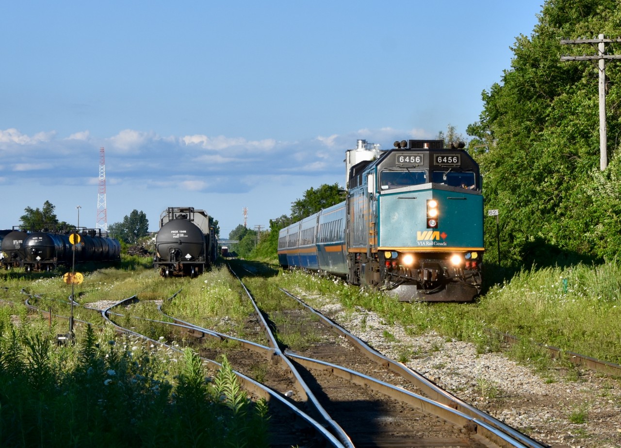 VIA train 87 flys by the GEXR yard at Lancaster st as it makes its way eastbound towards Stratford and is preparing for a stop at the station. Lead unit was F40-PH 6456 and time was 19:10