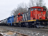 With GMTX 2254, CN 4710, and CN 1439, L55031 29 gives a helping hand for M385 up to Copetown West