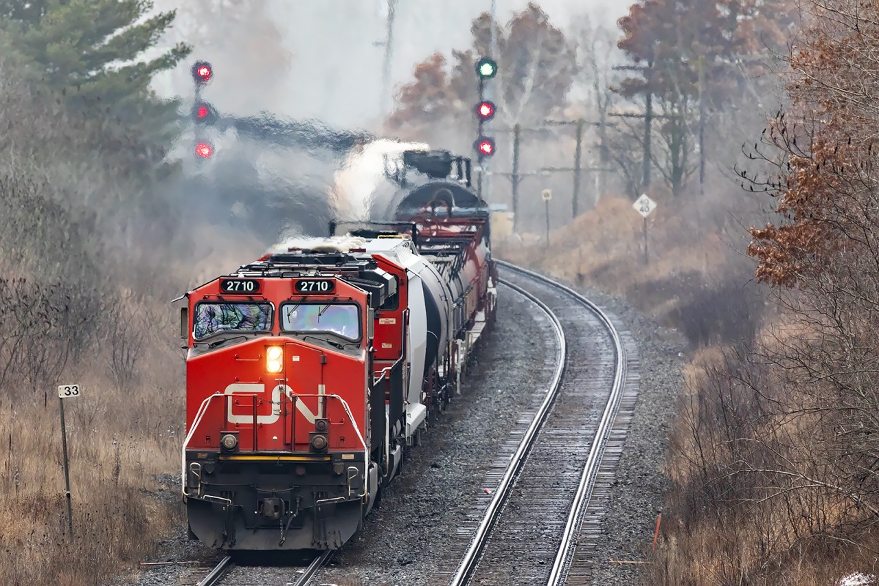 After the best part of an hour switching, 385 is under way again and about to meet VIA 72