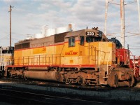 An ex Missouri Pacific SD40 patched over for I&M Railink. The railroad began operations 4 months before this photo and ended in July 2002 when the Iowa Chicago & Eastern took over.