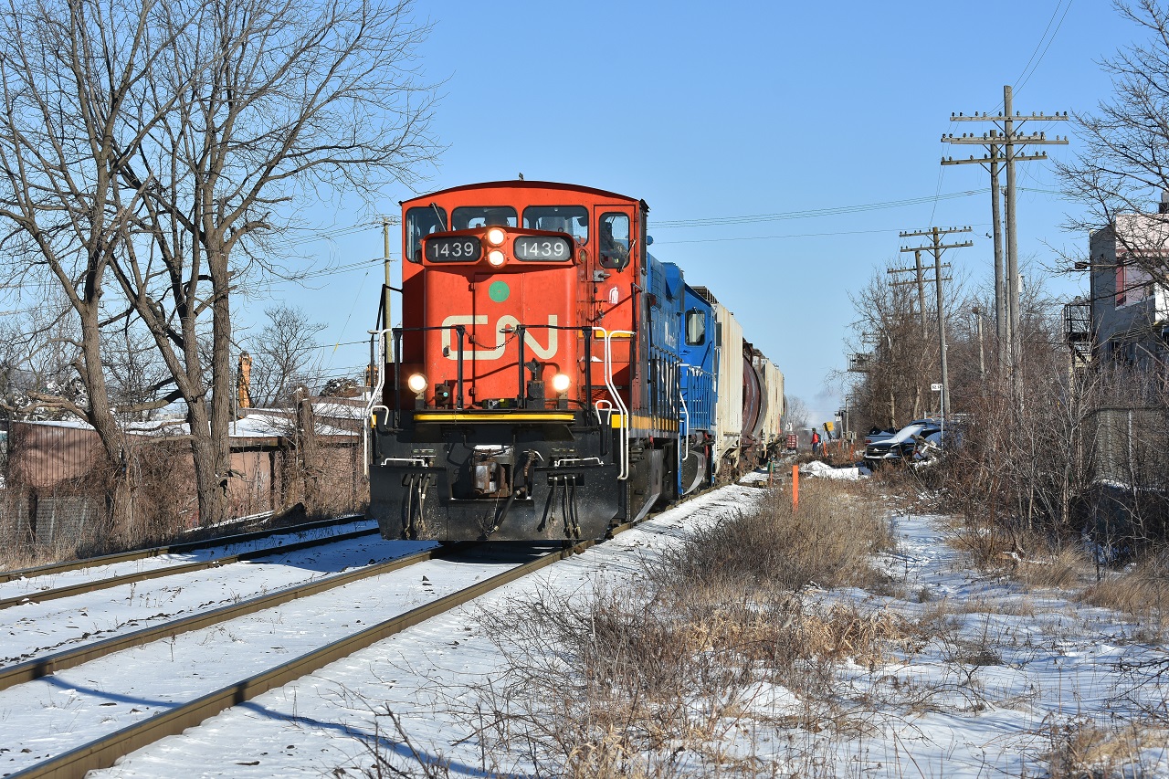 CN L540 has picked up their conductor and is heading West for the Huron Park Spur after running light power from Guelph