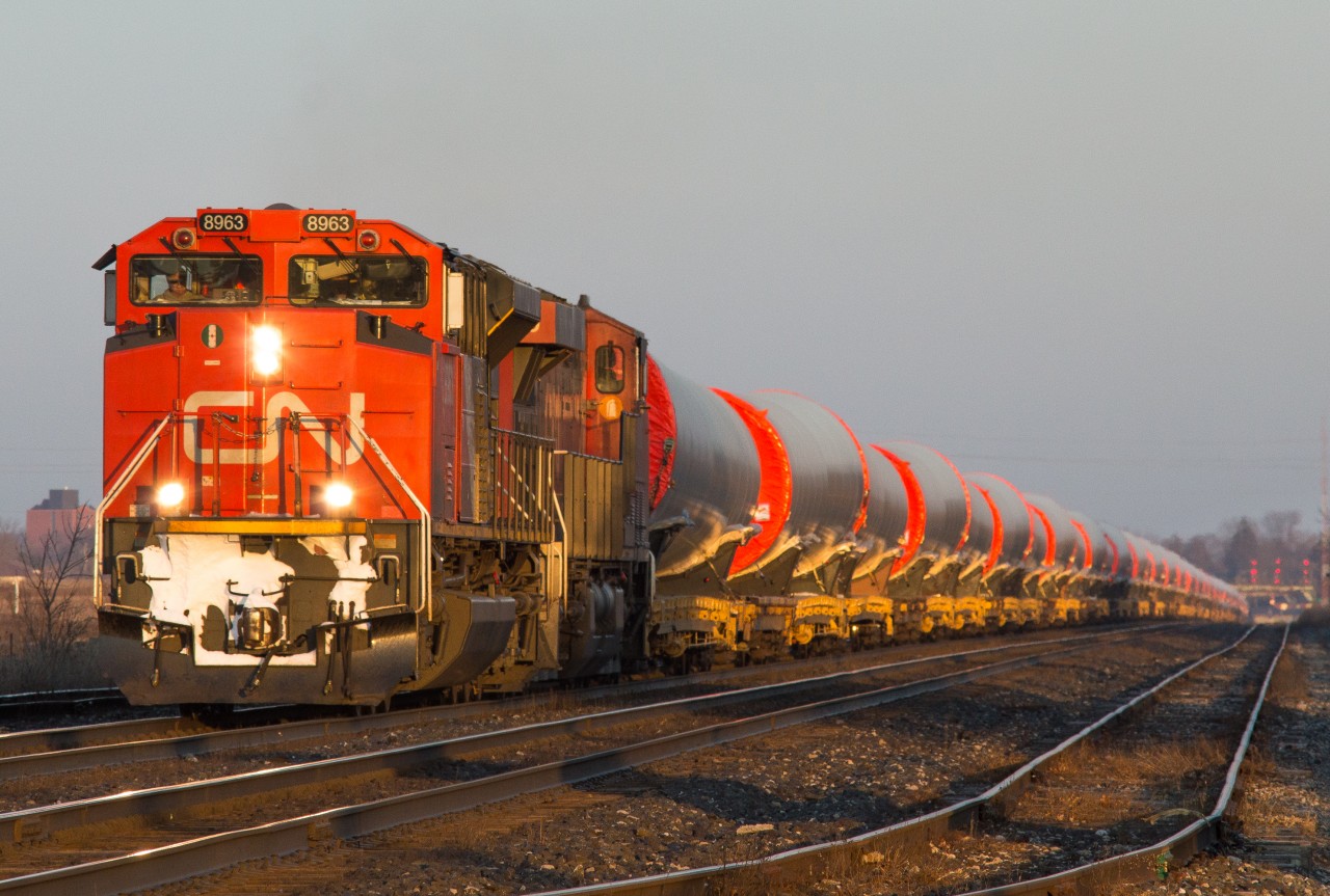 CN L307 approaches Paris West with a train of windmill towers on a nice and sunny January evening.  Thanks to a timely heads up from Jimmy G, I was able to plan accordingly on my drive home for a rendezvous where I could show the uniqueness of this train.