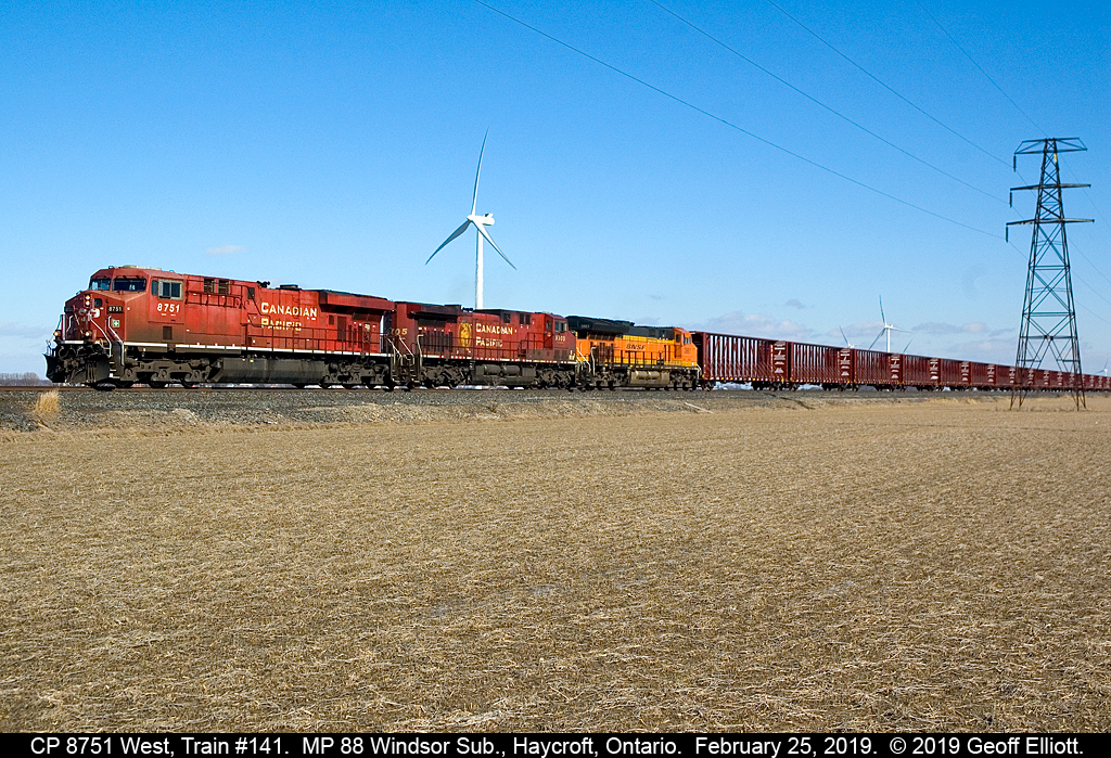 With hopes by many that CP Train #141 would have the KCS Veteran's Unit in tow as it made it's way to Windsor, we found out that KCS 4006 didn't make it out of Toronto.  Instead #141 came with CP 8751, CP 9705, and BNSF 3861 as power and a long string of brand new NSC BNSF center beam flats....  Not KCS 4006, but it will have to do for today.