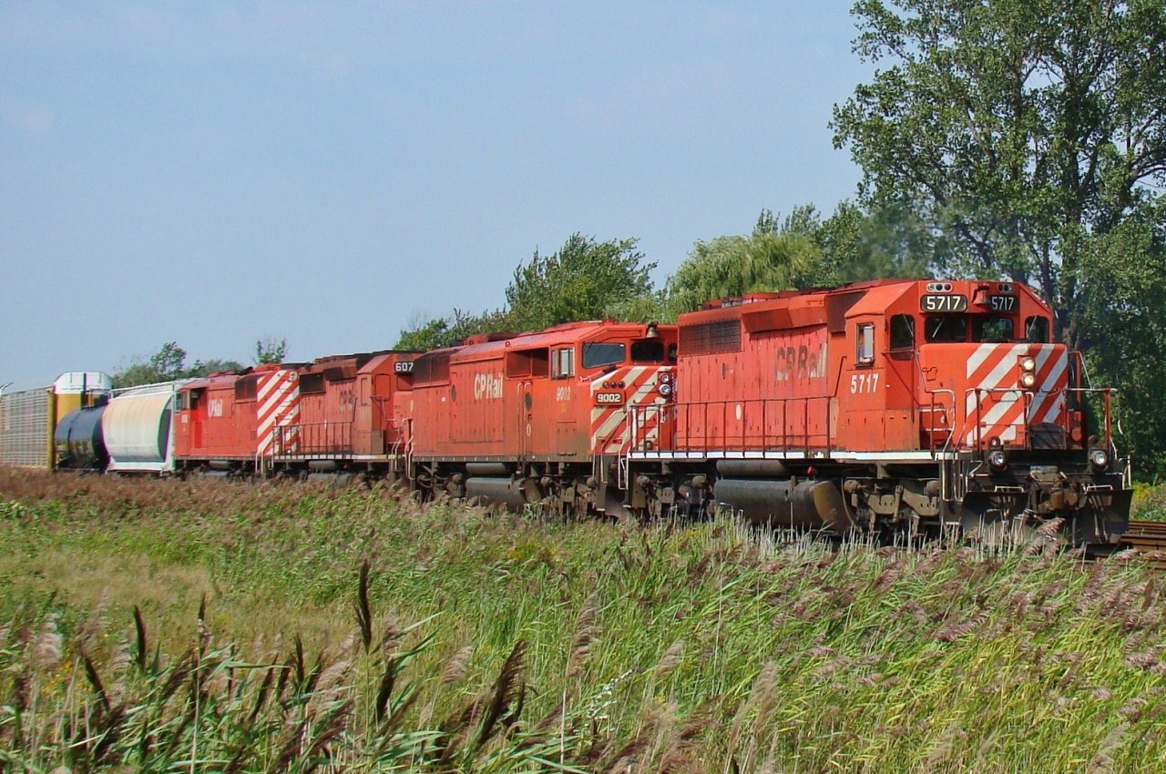 CP 5717 along with 9002, 6076 and 9008 pass Walkerville yard leading train 424 out of Windsor.