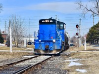 Having just cleared the Halton moments ago, GMTX 333 slowly crosses Park st as they continue on through Downtown Brampton with 5 freight cars. Time was 10:52 and this morning they came at a decent time where they did not get stuck behind any trains on the bustling Halton Sub. 