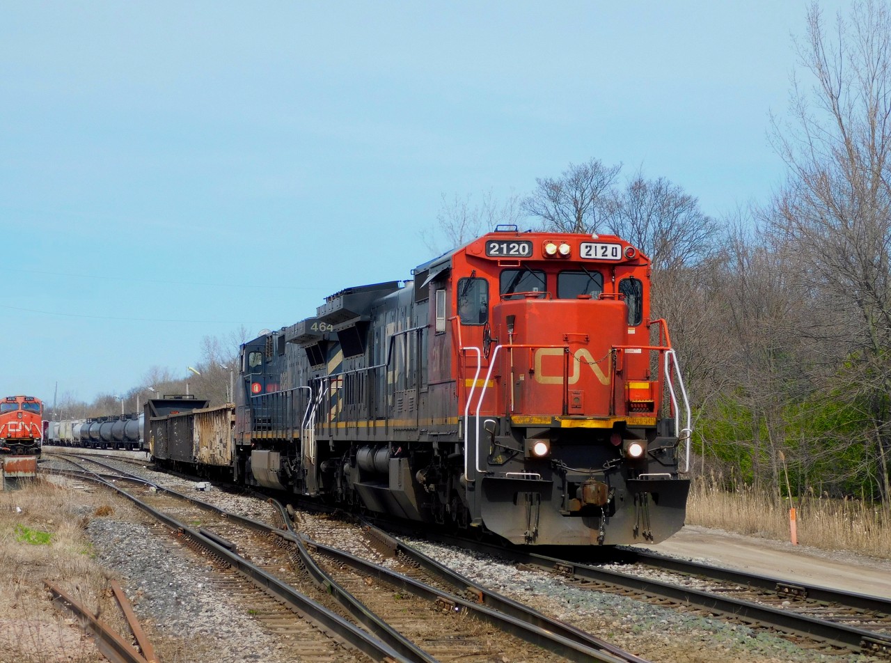 CN C40-8 2120 and BCOL C44-9W 4649 head out of Port Robinson for headroom so they can back their train up onto the mainline and prepare for departure to Buffalo's Seneca yard to interchange with the Buffalo & Pittsburgh Railroad.