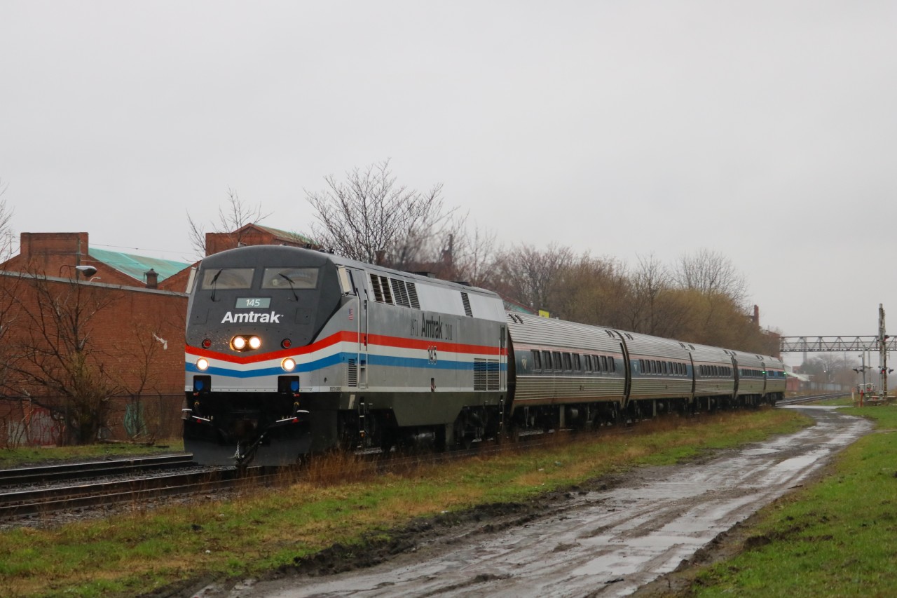 Amtrak 145 rolls through Hamilton on their way to Union Station.
