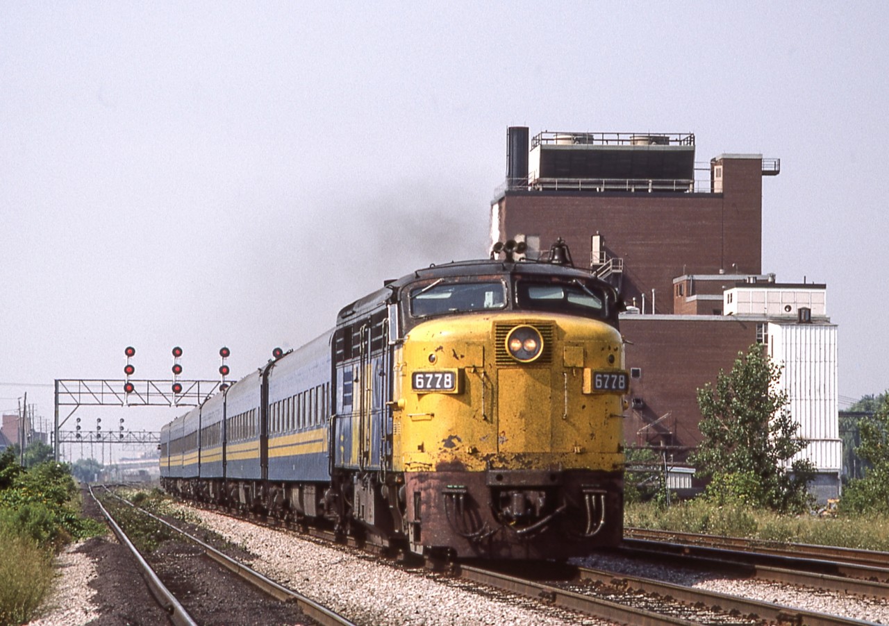 VIA 6778 was photographed in the Toronto area on August 10, 1985.
