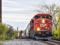 CP 240 passes Bartlett Avenue with SD60M #6259 in the lead with a burnt out ditchlight. Glad to see one of these guys leading, especially since CP only has 5 on the roster! 