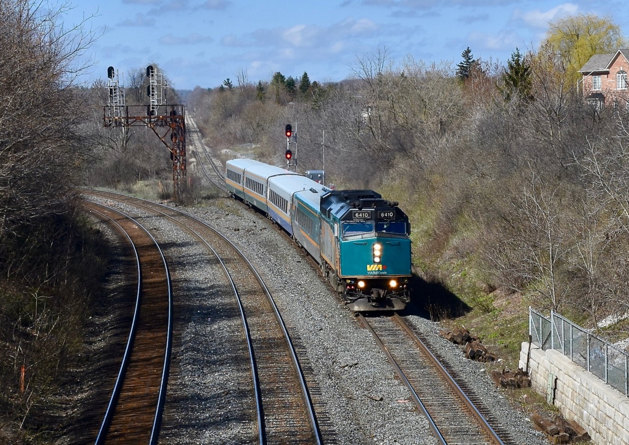 Having just come down from the Guelph Sub and now joining on to the Halton, VIA 84 slowly creeps into Georgetown at about 10:30am and prepares for a stop at the station to let a few people on and off before continuing on towards Toronto.