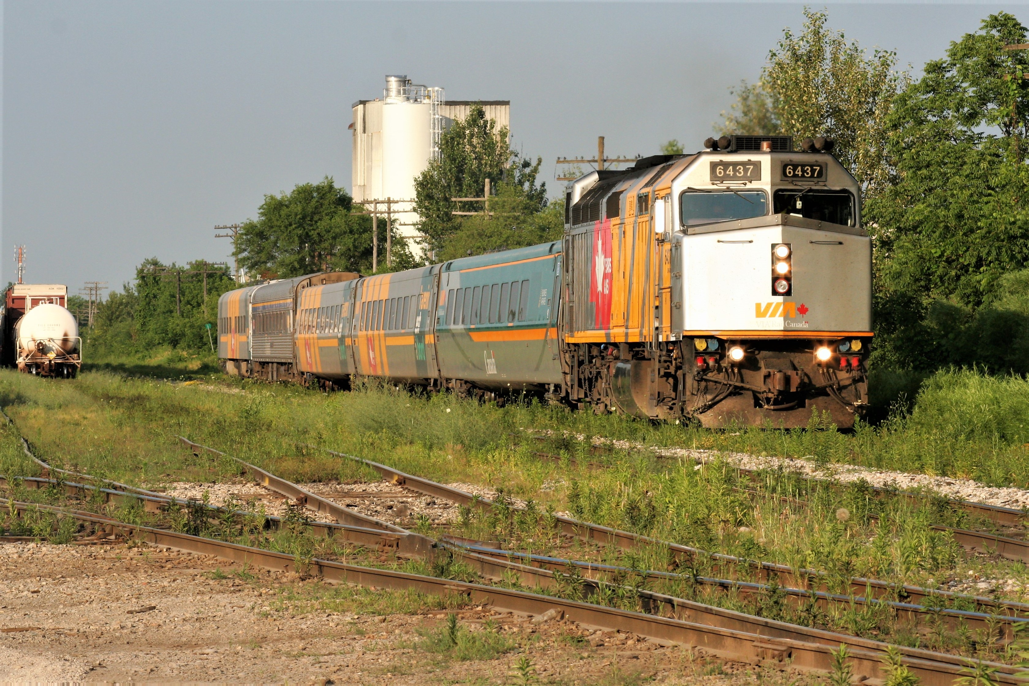 Railpictures.ca Jason Noe Photo A very colourful VIA Rail 87