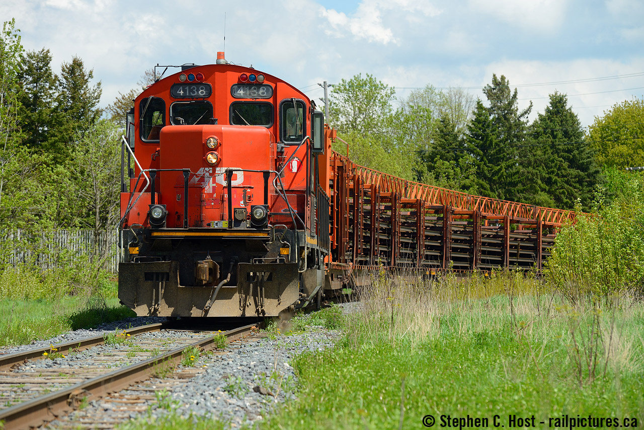 I'm certain this very rail train ran up the Branchlines north of here to rip them out a few decades ago. Perhaps even ran the Fergus sub to rip it out in the 80's! Here, it's back, and it's actually putting rail back on a Branchline - W968 ran to Guelph to drop rail on the Guelph N spur, who would have thought? Also, this leader CN 4138 was a regular in the CN Kitchener terminal in the 1990's and.. it's back. Two for two for CN. The last rail train that visited this area was in 2005 to add welded rail between what's now Hanlon, and Kitchener, previously it was jointed rail.