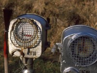 I had never seen one of these before, or since. but I am told that it was used by MOW to determine if a train was in the block. Corrections?
Once again, location is approximate.