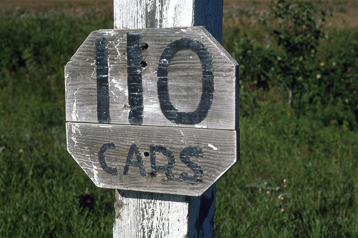 A sign, presumably for Riverbend siding on the Vegreville syb in NE Edmonton. I am not sure why this particular siding received the sign. Perhaps the fact that it was used mostly for car storage had something to do with it.