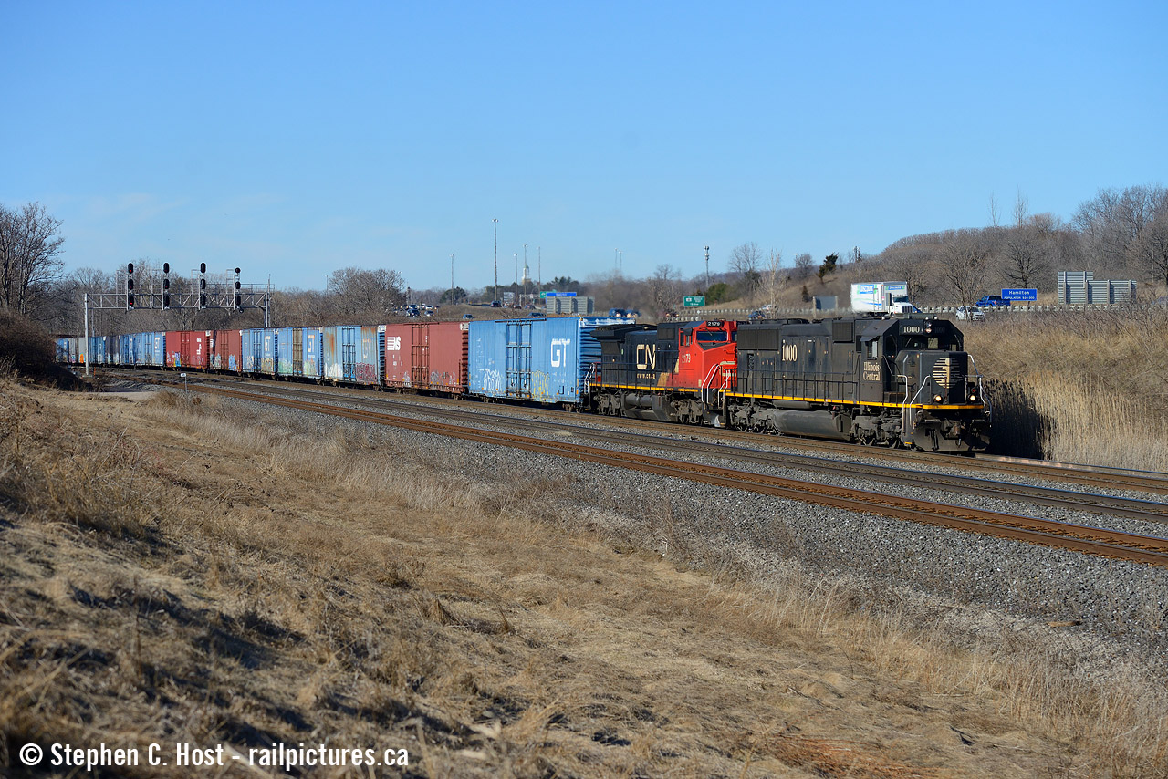 One of my last trip to the Berm before spring took hold.... tick city this place is.. not worth it.. let an IC SD70 class leader sooth your tick bites. Haven't been very many of these around anymore and the rumours are flying as to why. I went for as many as these as I could when they happened.