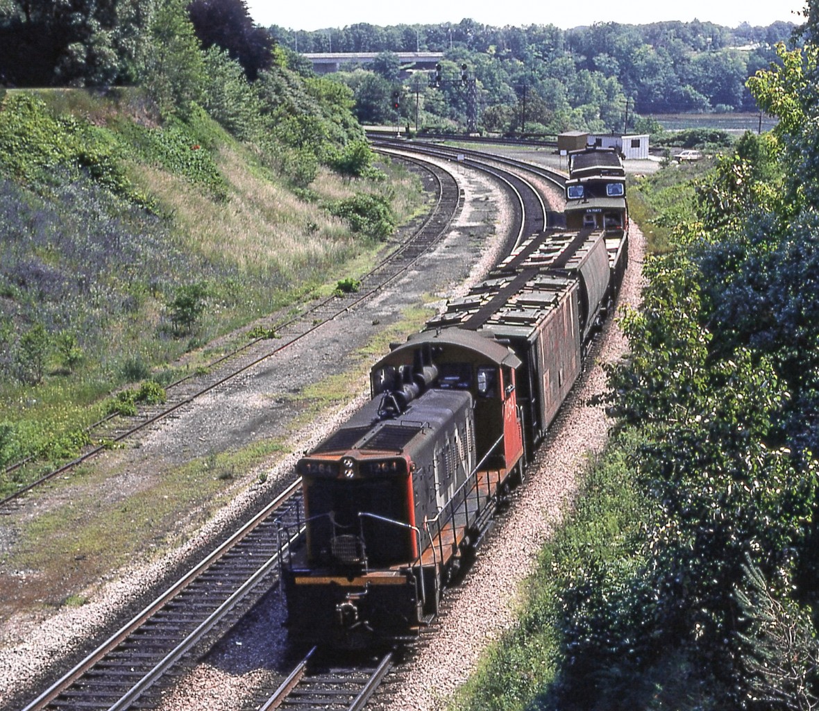 CN 1264 is westbound after leaving Bayview Junction on June 21, 1980.