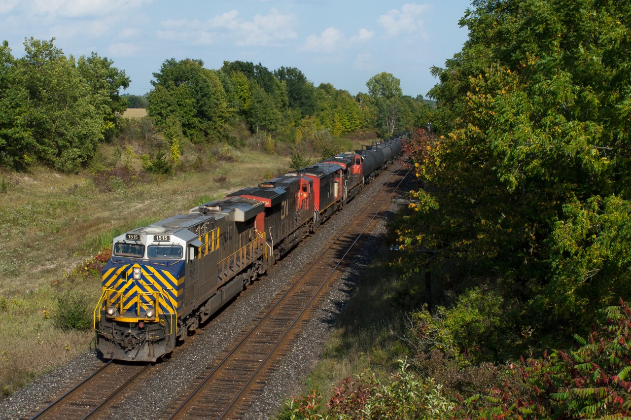 CREX 1515 leads A435 by Canning Road outside of Paris on their way to London.