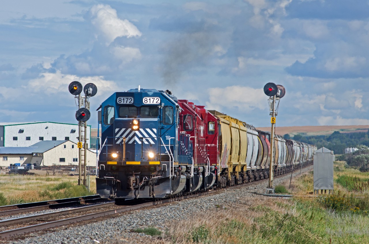 Great Sandhills Railway splits the intermediate signals at the west end of Swift Current on CP's Maple Creek Sub.