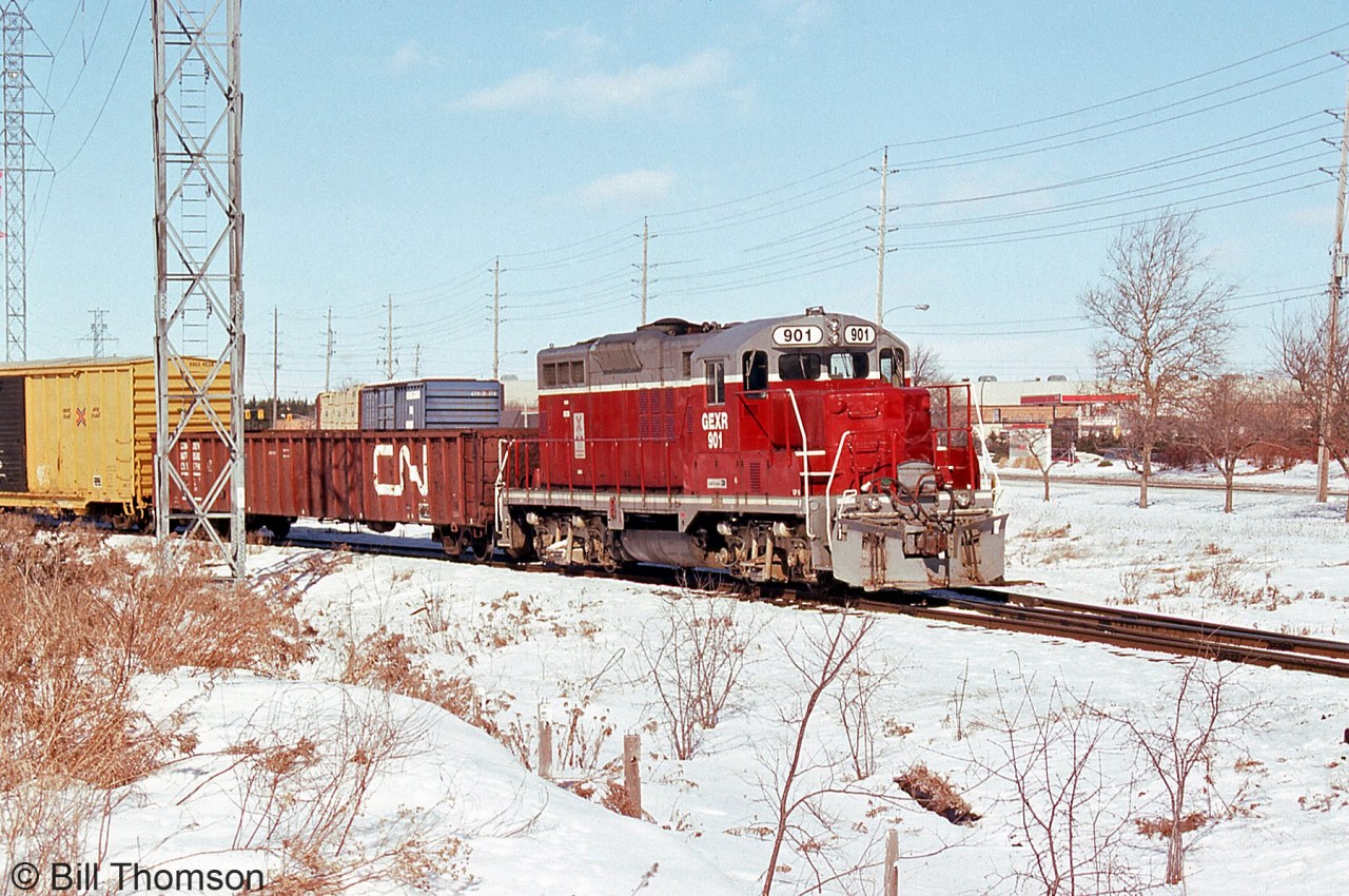 GEXR GP9 901 switches some of the industrial trackage at the north end of the Guelph North Spur, along Edinburgh Road North. 901 started life as a Baltimore & Ohio unit that went through a few shortlines before ending up on GEXR, where it ran until being parked out of service, and was eventually cut up for scrap in 2008.