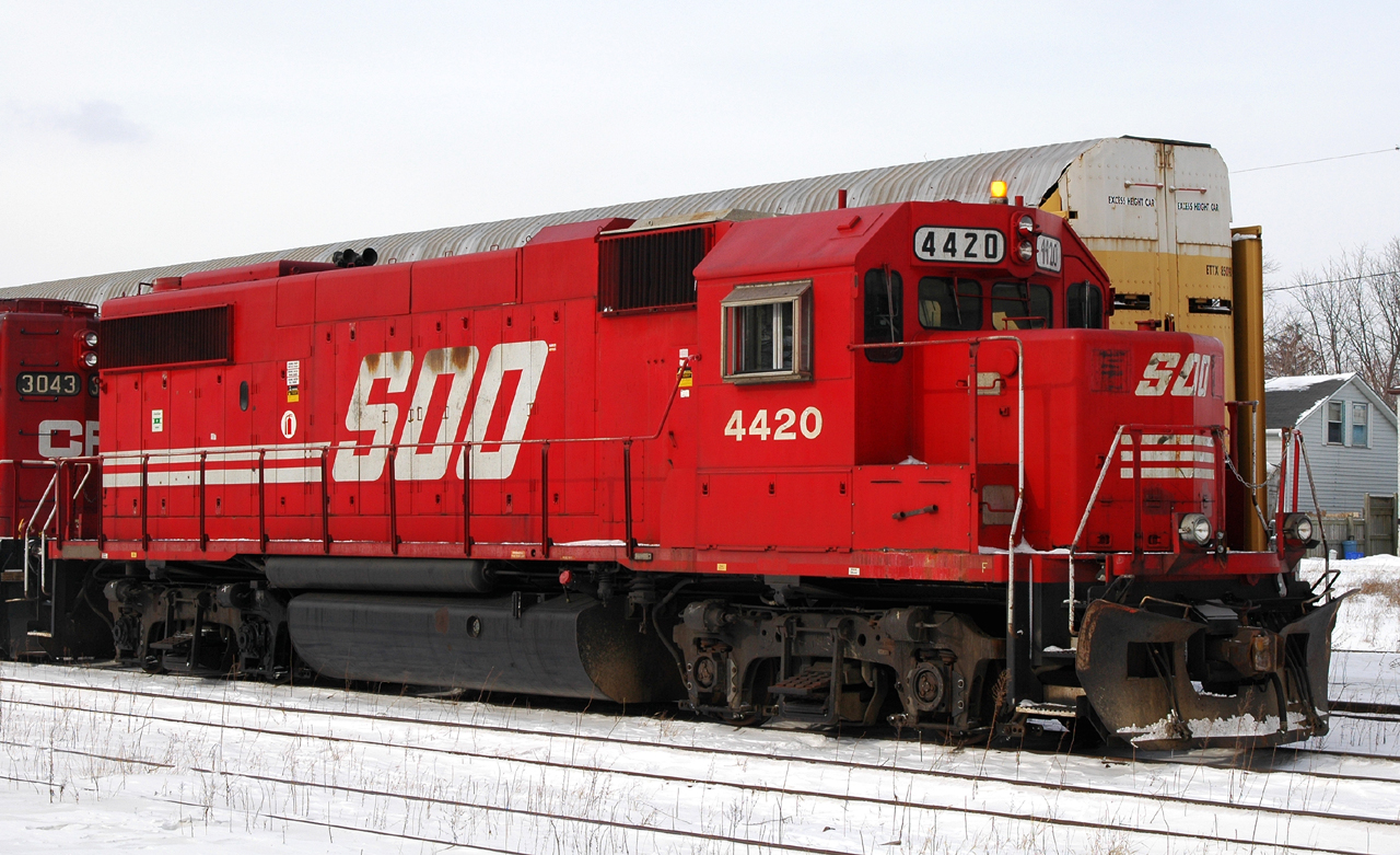 SOO 4420 - CP 3043 idle the afternoon away at Galt. SOO 4420 was built in May of 1979, and has since been repainted as CP 4420 in 2015 or 16