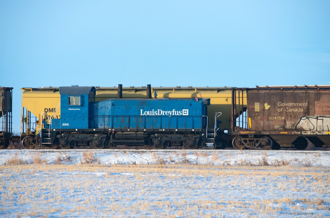 Louis Dreyfus 2005 is an ex CP SW1200RS (#8110) that is stationed just south of Wilkie Saskatchewan along the active portion of the CP Reford Sub. I am not sure how a unit at a CP served elevator in Saskatchewan gets named "Yellowhead Pass", a mountain pass on CN in Alberta.