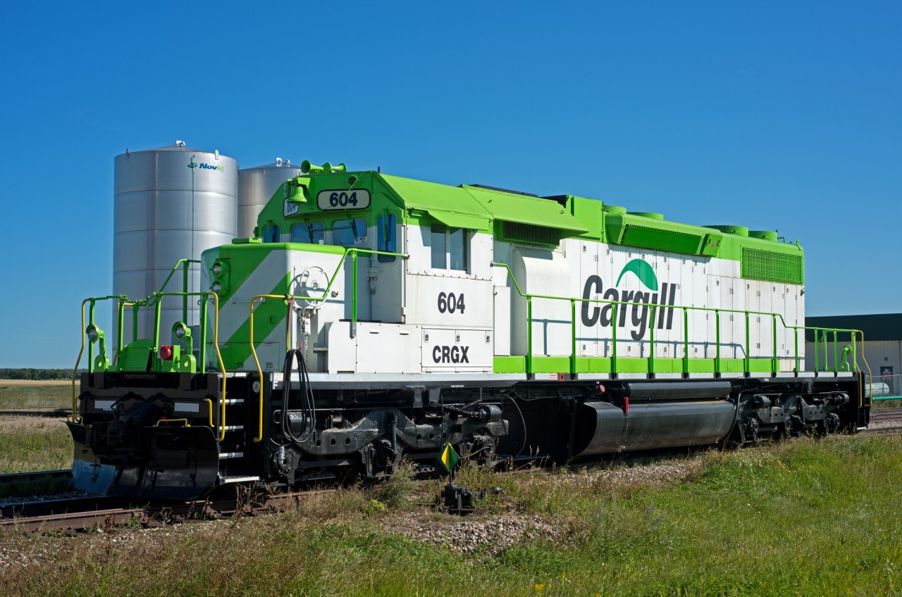 The Cargill facility just west of Nesbitt Manitoba is home to a truly Canadian unit. CRGX 604 started out as NAR 402 before getting merged into CN and becoming the CN 5701. To accommodate the arrival of the current units occupying the 5700 series it was renumbered to CN 1651 in 1996. It was retired and sold by CN in 2007 to Progress Rail and quickly resold to S&S Shortline Leasing (SSRX). In 2015 it was sold again to Cargill and thus, ended up at this facility at mile 131.3 of CP's Glenboro Sub.