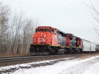Gorgeous SD40 rounding the corner with a C40-8 trailing